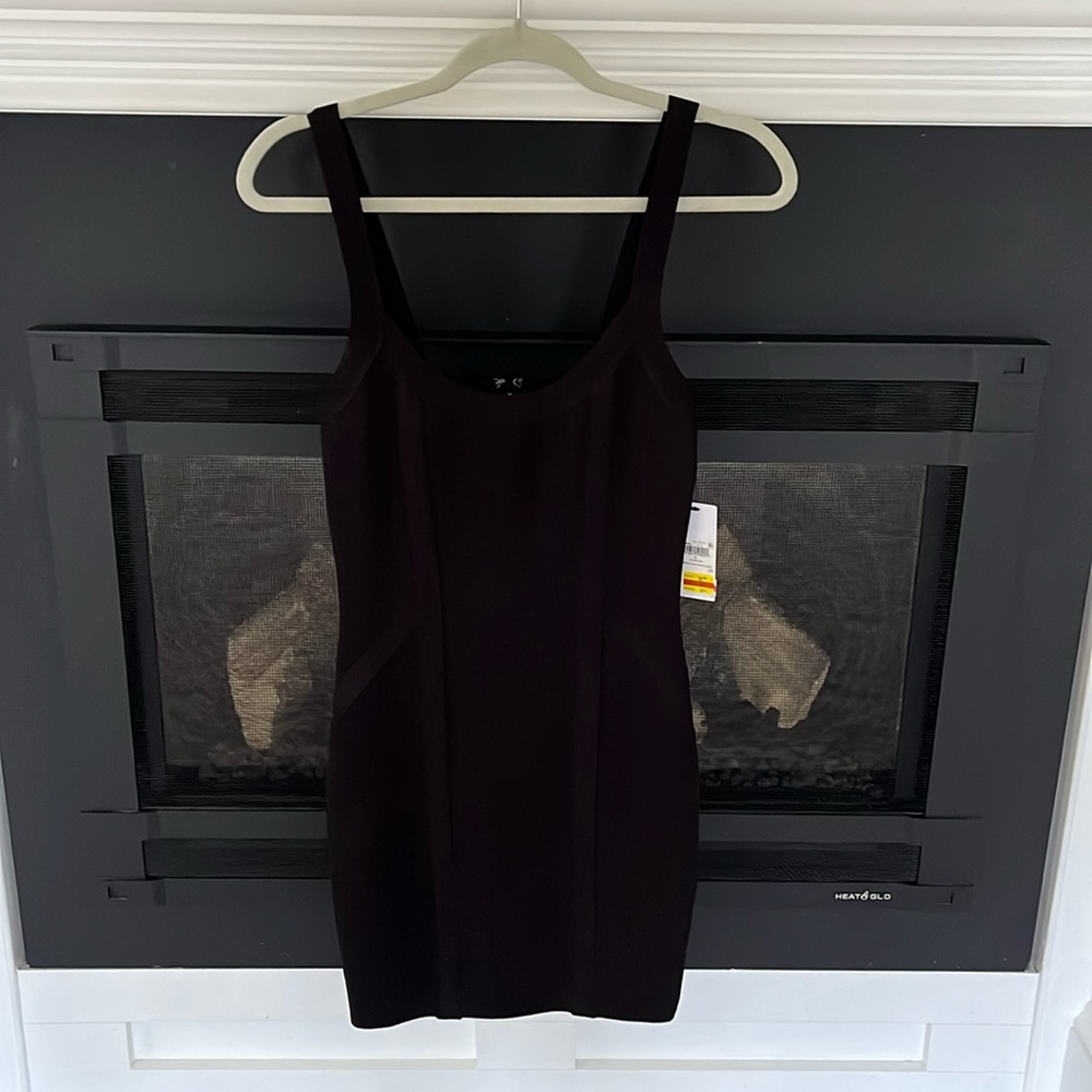 Women’s Small Black Guess Bodycon Dress. 🆕